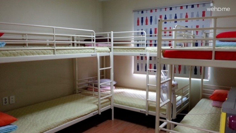 - Pine Tree Guest House] 6 Share Dorm